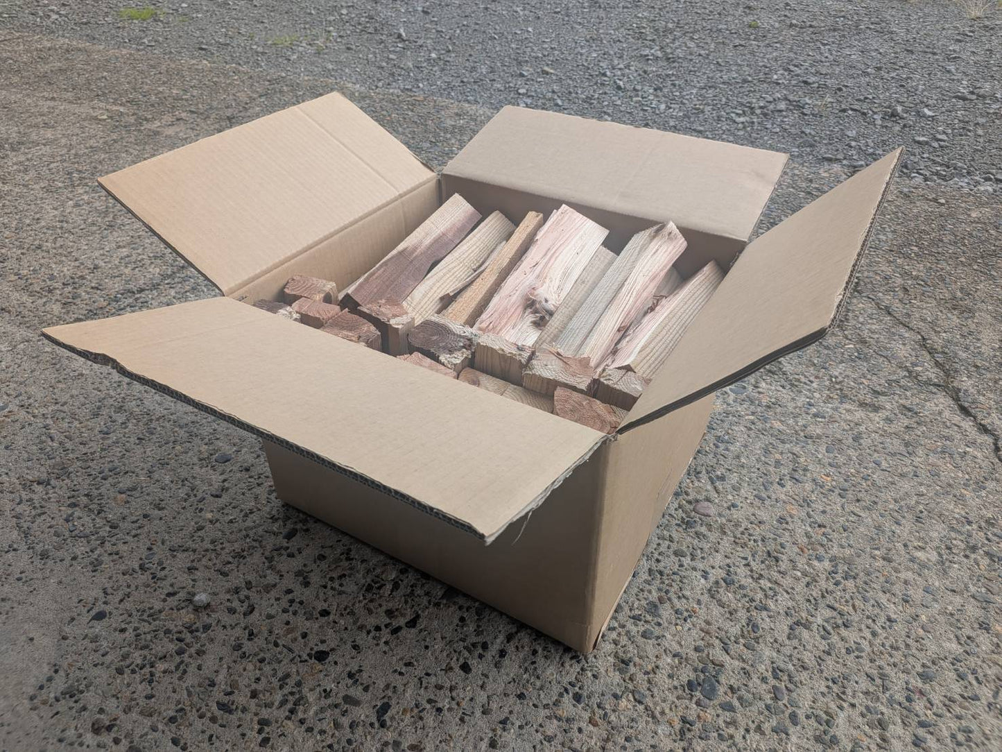 薪 1箱(約50本-12kg)