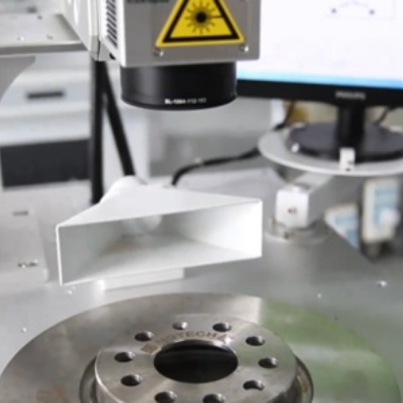 レーザーオンネーム(自社製品)(Only in JAPAN ; 日本国内向け)